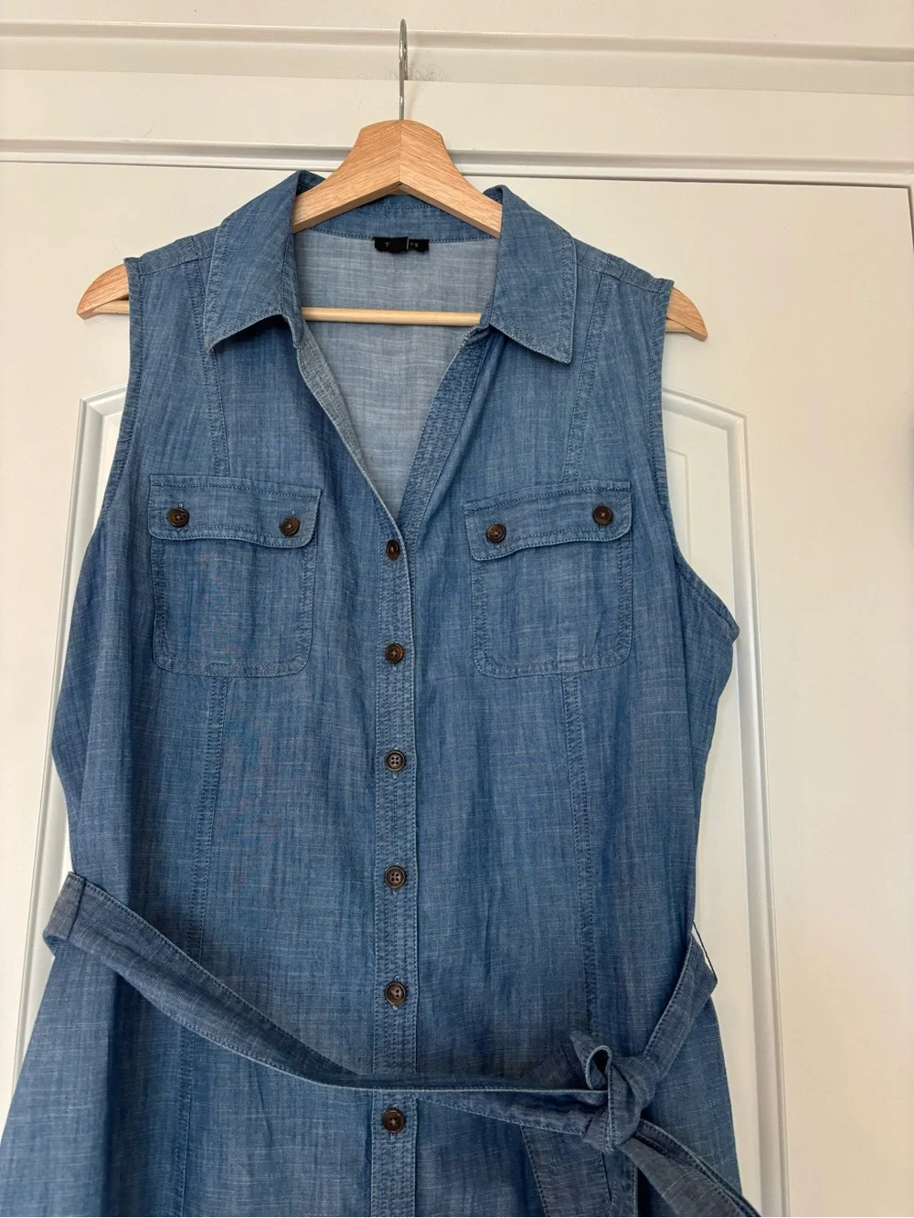Talbots Sleeveless Chambray Midi Shirt Dress Tie Waist Button Front Pockets 14 - Picture 4 of 10